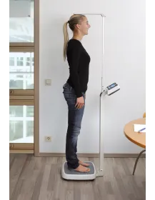 Pèse-personne avec toise intégrée et approbation médicale KERN MPE 250K100HM